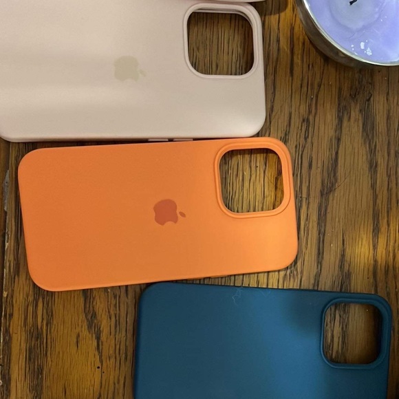 Iphone13 pro phone cases. - Picture 1 of 2